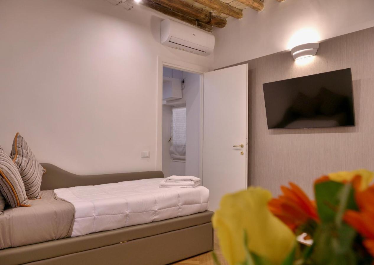 Helmirage Trevi Suite Rom Exterior foto