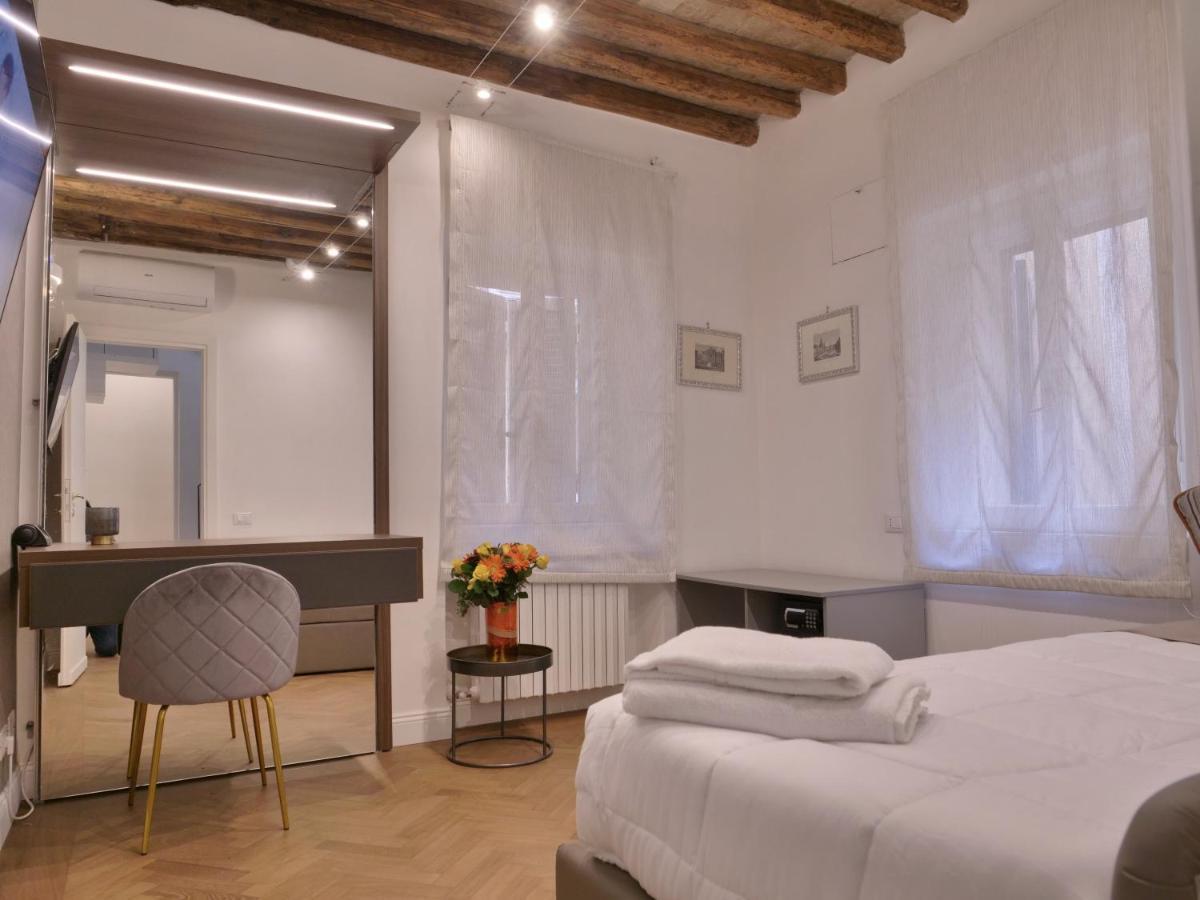 Helmirage Trevi Suite Rom Exterior foto