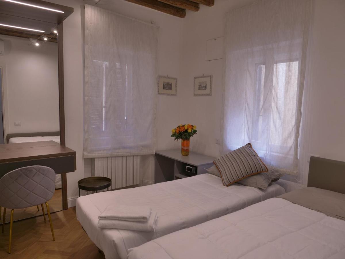 Helmirage Trevi Suite Rom Exterior foto