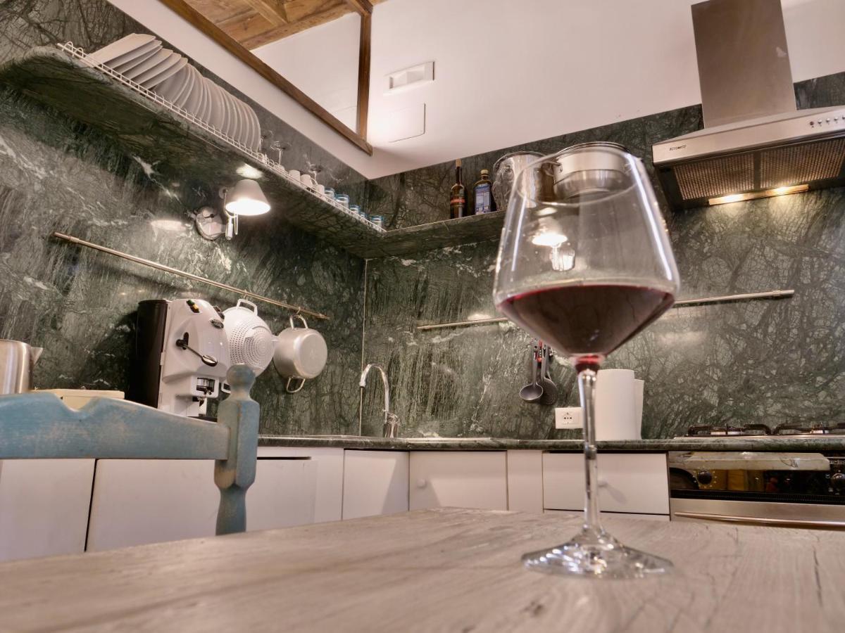 Helmirage Trevi Suite Rom Exterior foto