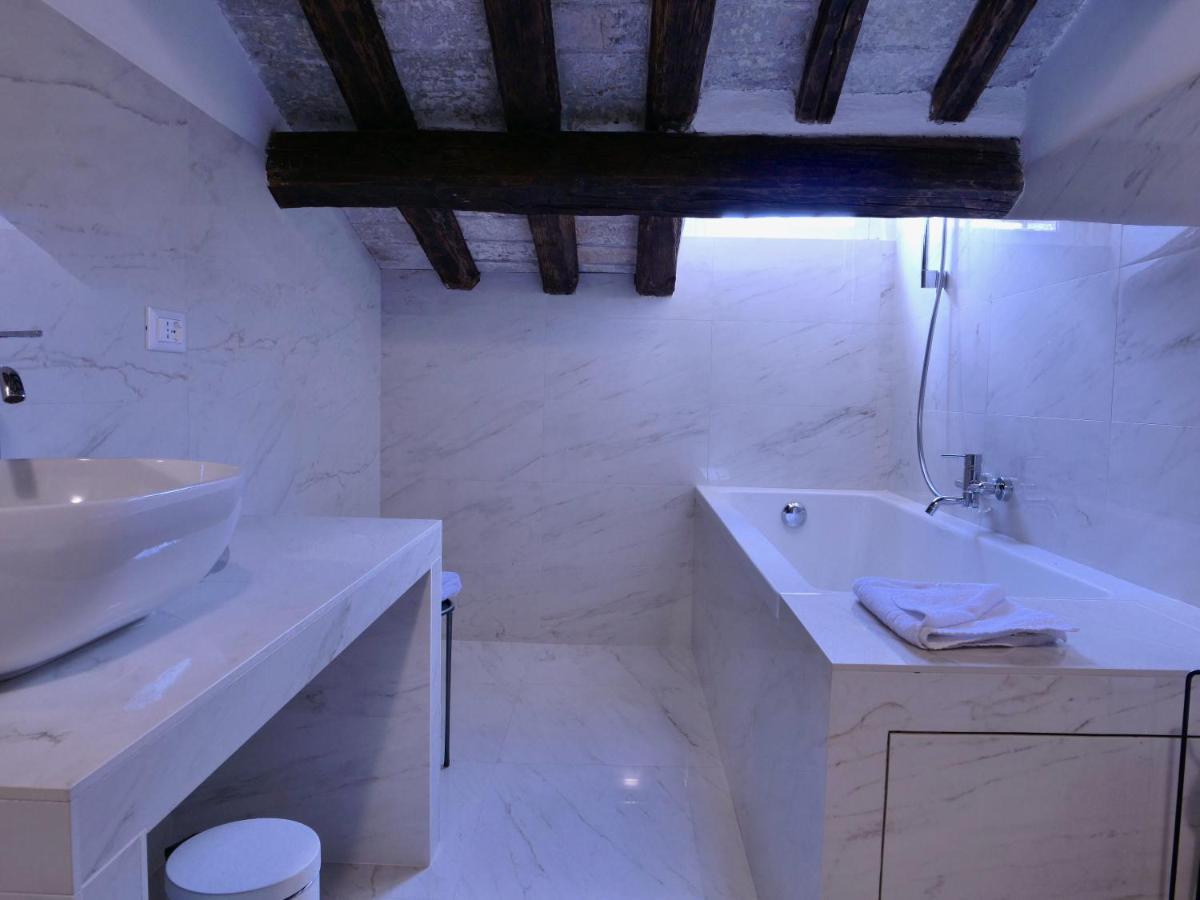 Helmirage Trevi Suite Rom Exterior foto